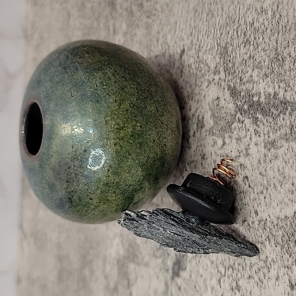 Artist signed Jeremy Diller dream jar raku potteryworks - Picture 3 of 7